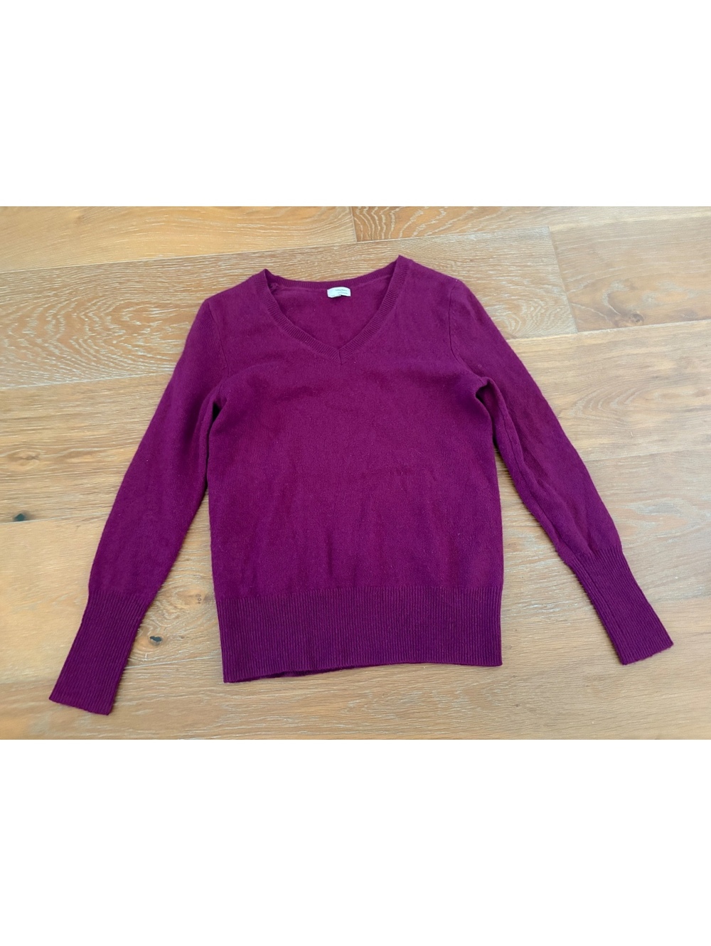 Halogen Fuchsia 100% Cashmere V-Neck Sweater XS Petite